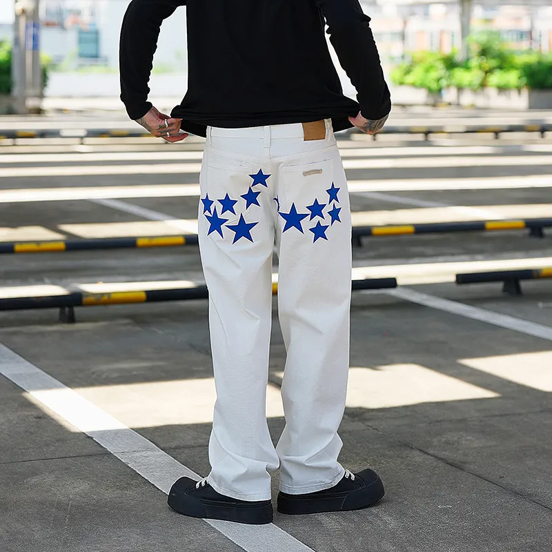 P236 💰 (Top version) chrome hearts ss25 new Fontainebleau limited star 💫 patchwork leather jeans. Styles with different washed textures, very friendly to people with thin legs and thick legs. The slightly flared version is very flattering to the leg shape. Moderate length that never goes out of style, easy and casual to match, basic styling for various styles, a must-have in the wardrobe! The fabric is stiff but also makes the upper body soft without losing texture. The washing process is even more perfect. It is a must-have item for everyone! ! !   Color: white Size: 28-30-32-34-36 30 32 34 36 Waist circumference 80 85 90 95 Sitting circumference 105 110 115 120 Feet 46 47 48 49 External length 102 103 104 105